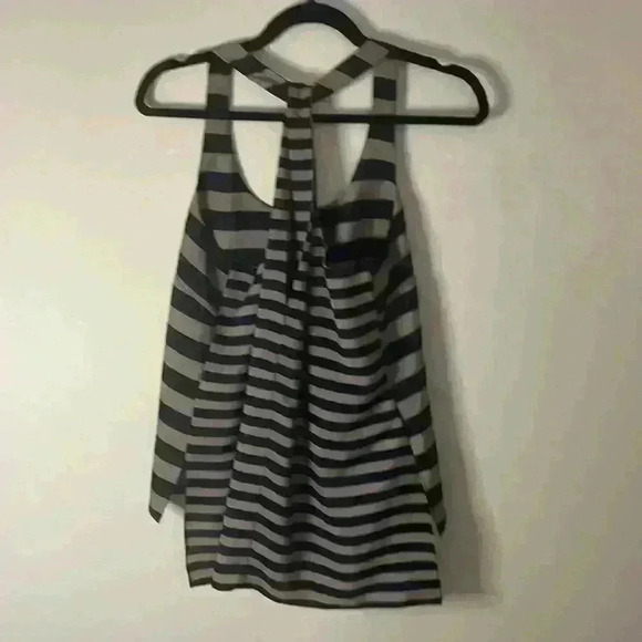 BCBGMAXZRIA sleeveless blouse Size M - Picture 4 of 7